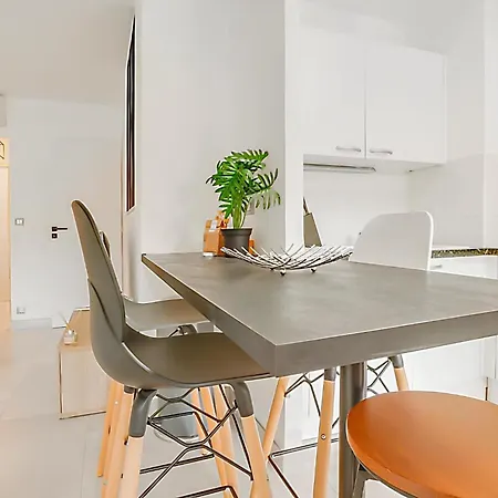 Le Méditerranée Plein Centre, Terrasse, Rénové Menton